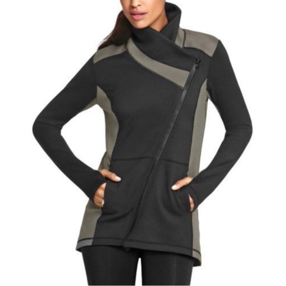 CAbi Women’s Zip Up Dash Jacket Gray Black Athleisure workout running XS Grey - Picture 2 of 5